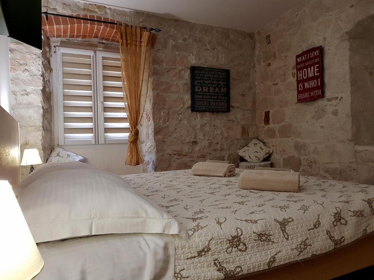 Villa Nautica Stone House 斯普利特 外观 照片