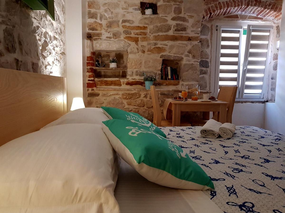Villa Nautica Stone House 斯普利特 外观 照片
